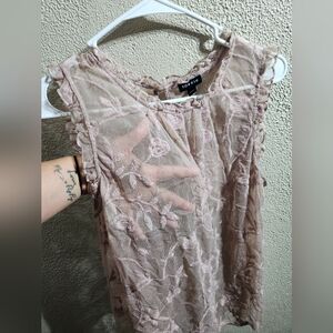 Torrid Size 0 Mesh salmon colored tank top